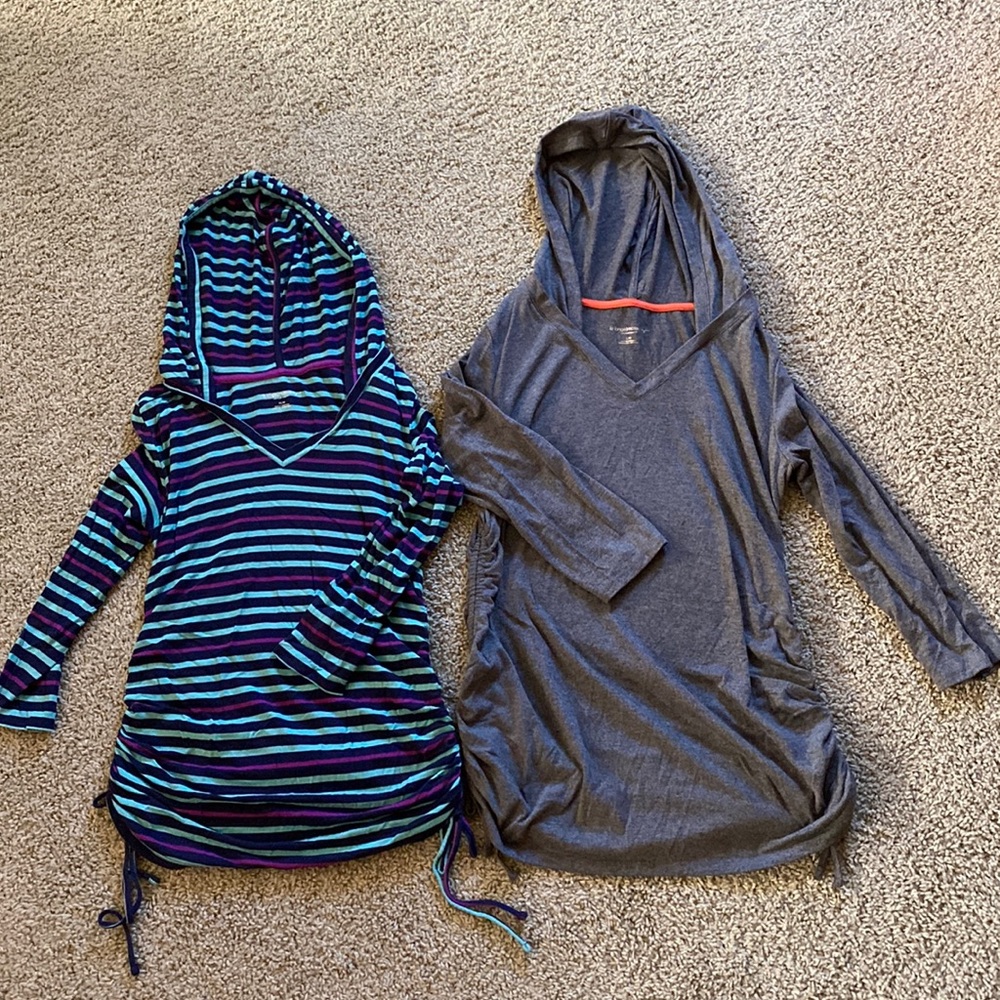 V-neck, three quarter sleeves, hooded maternity tops